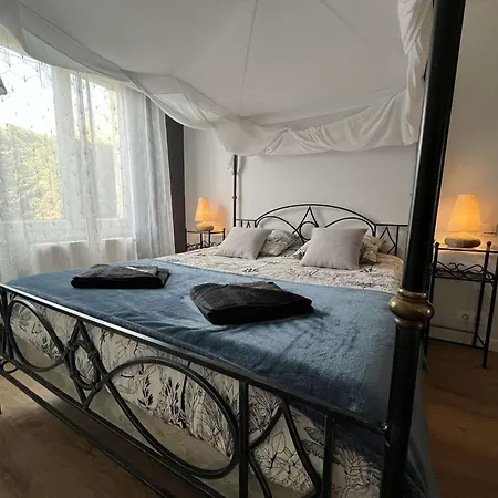 Le Beau - Elégant Et Spacieux- Proche Aéroport Appartement *