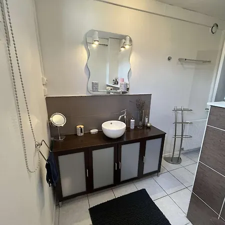 Le Beau - Elégant Et Spacieux- Proche Aéroport Appartement Beauvais