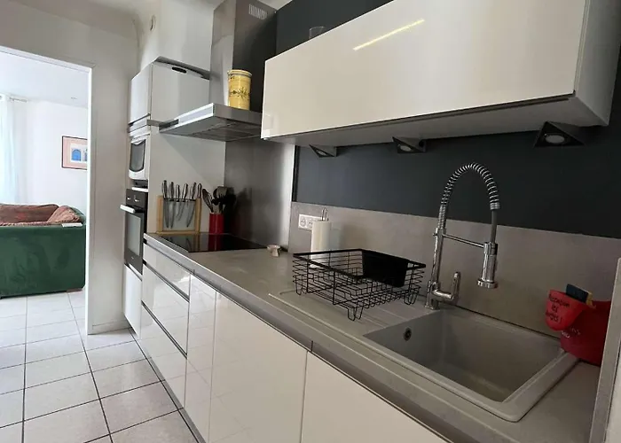 Le Beau Sejour - Elegant Et Spacieux- Proche Aeroport