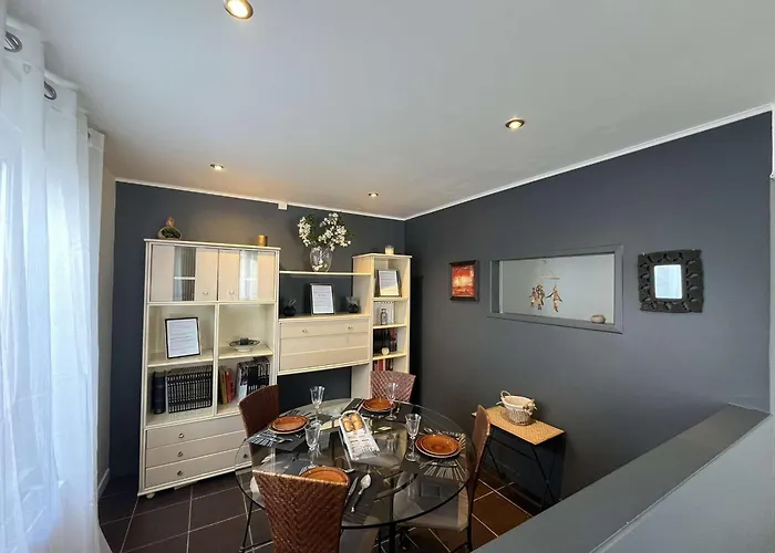 Le Beau Sejour - Elegant Et Spacieux- Proche Aeroport Apartment *